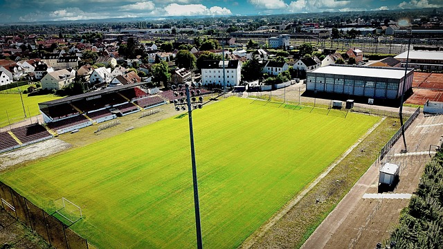 视评线丨美国社保再曝黑账：66岁老代码“写活”两千万百岁老人.